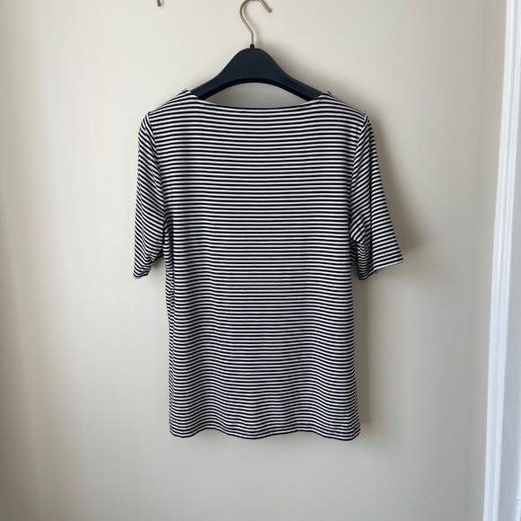 Black and white scoop neck T-shirt - Picture 5 of 7